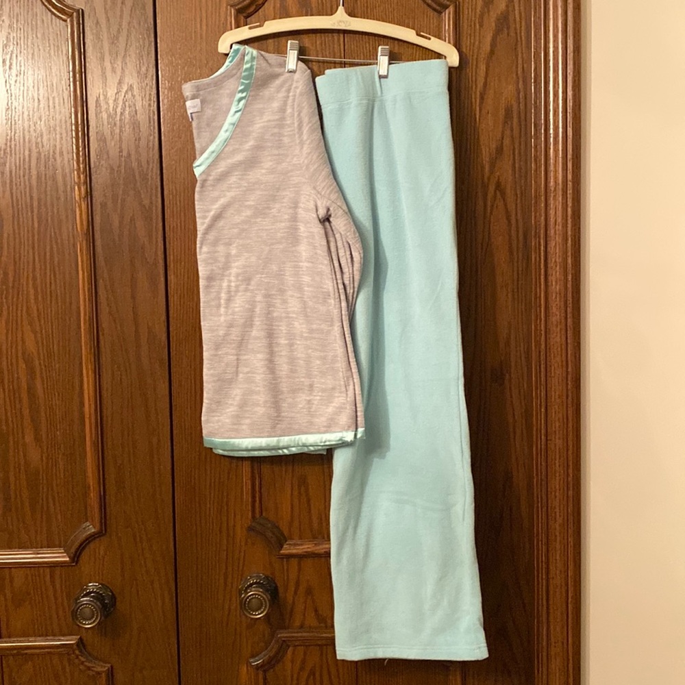 Warm and cozy fleece pajamas size M